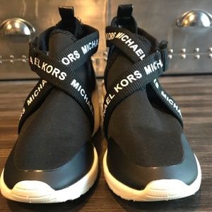 Michael Kors Kids Sunny Carlie Wedge Sneaker Size1